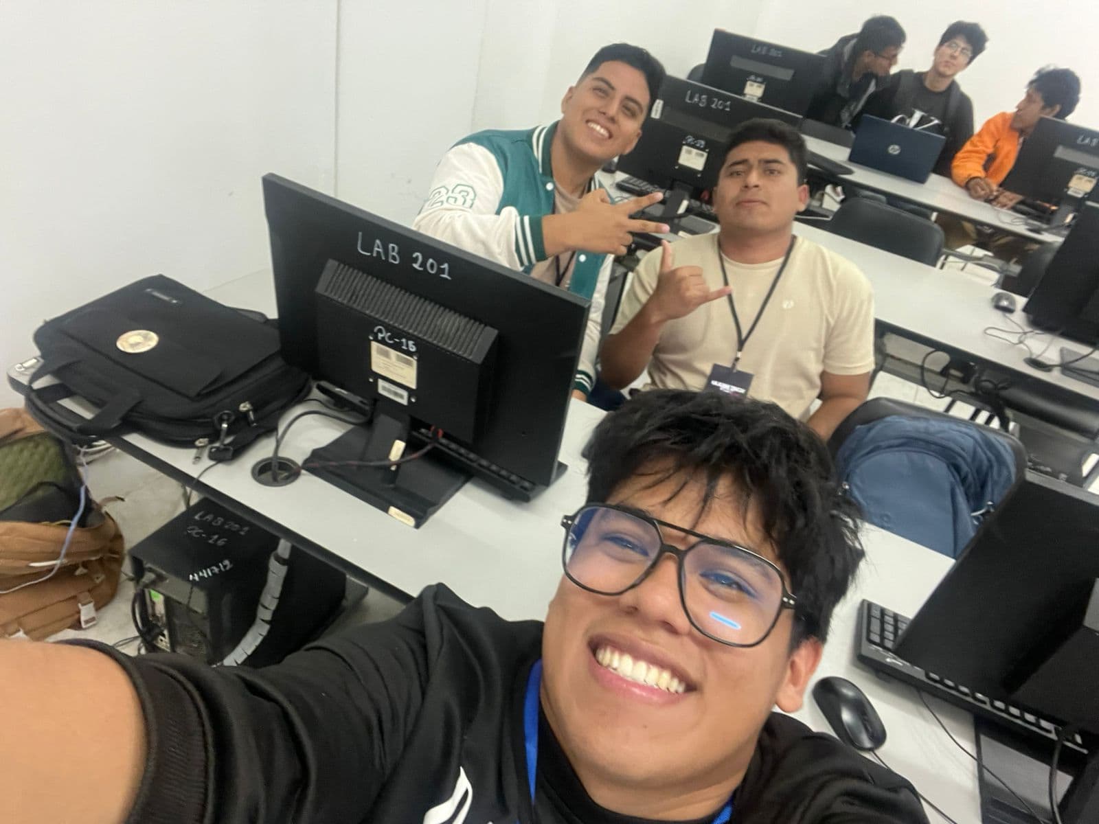 Hackathon — ULEAM Tech Fest 2025 4